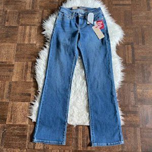 levi's curvy bootcut